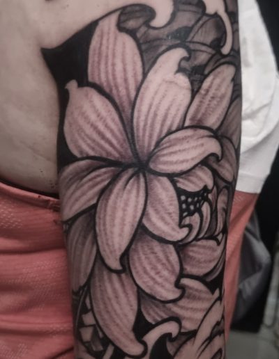 Ornamental tattoo with fine pattern